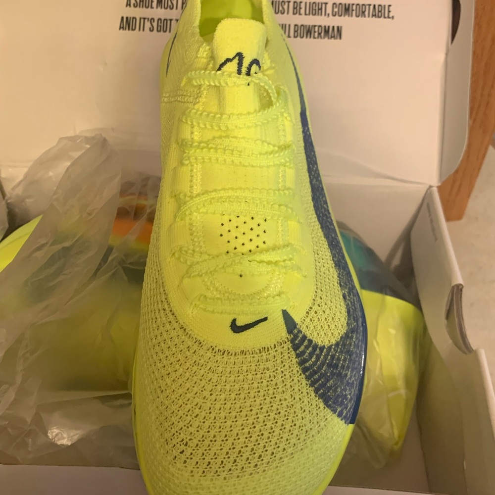 Nike men’s air zoom alpha fly next %